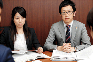 弁護士桑原淳・向井