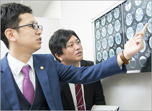 弁護士桑原淳